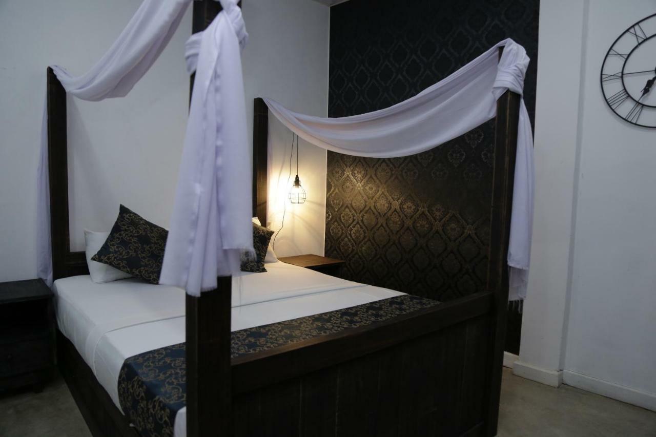 Aria Hills Boutique Hotel แคนดี้ ภายนอก รูปภาพ